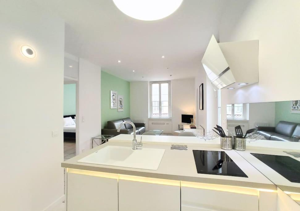 Viva Riviera Overviewing Rue Hoche Appartement
